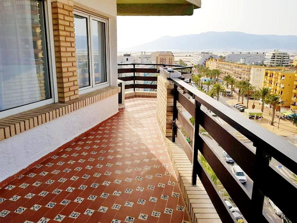 Apartamento Roquetas De Mar Urbanizacion, 2 Dormitorios, Gran Terraza Con Vista Al Mar, Wi-Fi, Parking Y Piscina Экстерьер фото